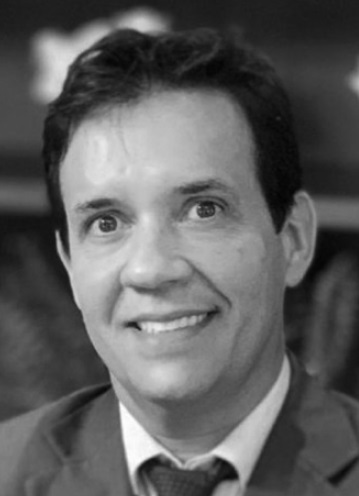 DR. VINICIUS CANAVARROS PALMA DDS, PhD