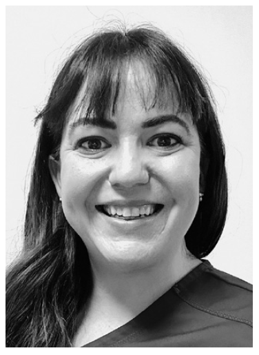 DR. MARÍA JOSÉ GONZÁLEZ-OLMO DDS, MS, PhD