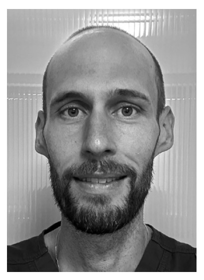 DR. JIŘÍ HÁLEK MDDr